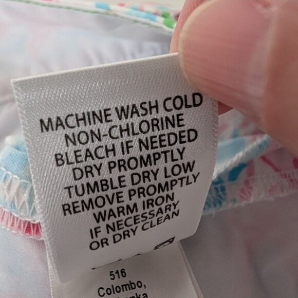 Lilly Pulitzer Lobstah Roll The Chipper Shorts Womens Size 2 Blue Pink Bermuda - Picture 7 of 14